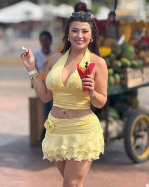 Milagros Flores Instagram - De paseo por Cartagena 🇨🇴✨
Feliz domingo gente bella 😘