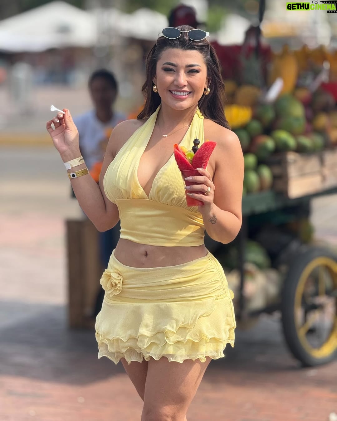 Milagros Flores - 34.1K Likes - De paseo por Cartagena 🇨🇴✨
Feliz domingo gente bella 😘