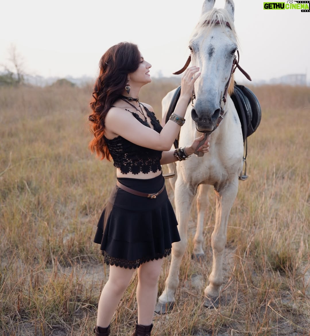 Mim Mantasha - 10.3K Likes - Life is all about moments…create them….don’t wait for them…