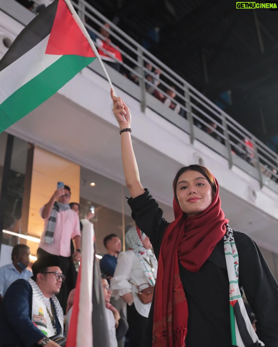 Mimi Lana - 77.1K Likes - It’s not war, it’s GENOCIDE! Netanyahu you are the biggest TERRORIST the world has ever seen. We have all witnessed the mass murder and massive War Crimes committed against the Palestinians by Netanyahu! Arrest him now, end the occupation, and we need a PERMANENT CEASEFIRE NOW! Our voices will never be silenced! #freepalestine #alleyesonrafah 🇵🇸