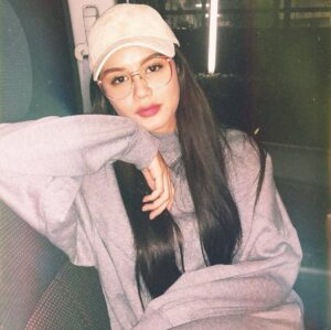Mimi Lana Instagram - 2016 was the year I met a man I never imagined would one day become my husband. That same song played on repeat back then. So much has changed and grown over the past 10 years. I’m truly blessed 🪄🤍🥹