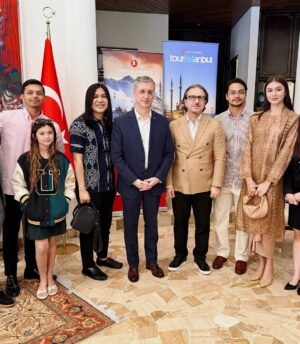 Mimi Lana Instagram - Thank you to the Embassy of the Republic of Türkiye for a warm and welcoming morning gathering in celebration of World Turkish Coffee Day together with @turkishairlines ☕️✨A truly delightful start to the day. 🤍