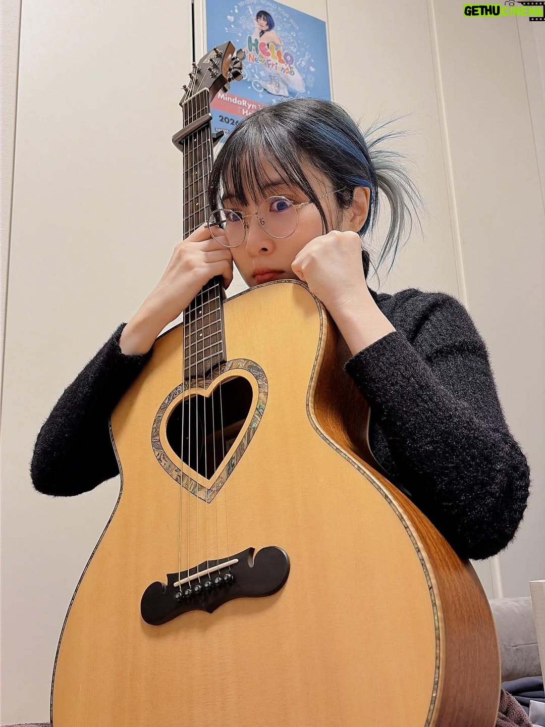 MindaRyn - 2.5K Likes - やばーーーい！！
もうツアーファイナルは明日！！
明日だよーーー

ワクワク！😁
でも緊張！😱
でも楽しみにーーー🥰

Crazyになったーー🤣🤣✨✨

みんな明日絶対最高に盛り上がっていこうぜーーー！！🔥🔥

—————————

OMG OMG OMG this is crazy!!
The tour final is tomorrow!!
TOMORROW!!!

I’m so excited! 😁
But also super nervous! 😱
But soooo looking forward to it! 🥰

My emotions are going wild right now 🤣🤣✨✨

Let’s make tomorrow absolutely INSANE and have the best time ever!!! 🔥🔥

—————————

กี๊ดดดดดดดด
พรุ่งนี้เวิร์ดทัวร์ไฟนอลแล้วววว
พรุ่งนี้แล้ววว!! ย้ากกกก

ตื่นเต้นมากกกกก😁
แต่ก็ประหม่าด้วยยยย😱
แต่ก็ตื่นเต้นอยากเจอทุกคนนน🥰

ชั้นคือใบโพลาร์ไปแล้ว555🤣🤣✨✨

พรุ่งนี้มามันส์กันให้สุดไปเลยนะะะะ
จะไม่คิดอะไรแล้ว ดับเครื้องชนไปเลยยยย🔥🔥