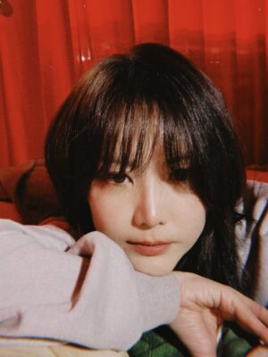 Miryo Instagram - 여러 가지 일때문에 인사가 많이 늦어졌는데요…제 생일 축하해 주셨던 모든 분들께 진심으로 감사 드립니다🤍 그리고 생일 축하해 나르샤☺️ 사랑해요🙌🏻