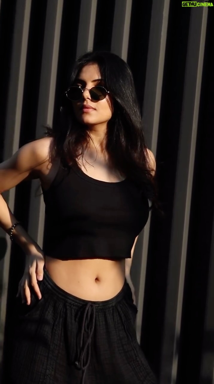 Misha Narang - 36.5K Likes - 🖤