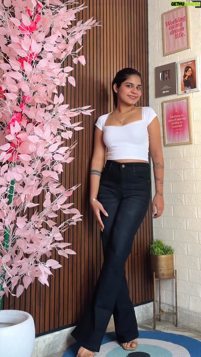 Miss Taanii - 3 Likes - Proper fit ✨ Comment “jeans” for Links 🖤
BOOTLEG OR BOOTCUT JEANS FROM FLIPKART 
.
.

Tags:- high waisted baggy bootcut bell bottom jeans flipkart haul finds bottom wear
#bootcutjeans #highwaistjeans