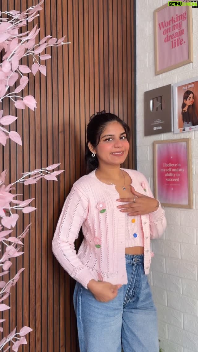 Miss Taanii - 3 Likes - Cozy 💫❄️Comment “Winter” for Links 🫶🏻🤍
MEESHO WINTER FINDS 
.
.
.
Meesho haul woolen sweaters cardigans winter clothes warm knitting cardigan meesho finds 
#meeshofashion #cardigans #winterfinds #winteressentials