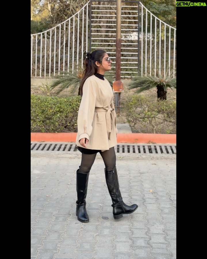 Miss Taanii - 1.9K Likes - 24 🎂 
.
.
Outfit by:- @museoutfitters 
#birthdaypic #ootd #winterwear #instapic #picofthday #outfitoftheday #pinterestinspo #grwm #birthdayoutfit #coatwinter #winteressentials
