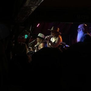 Missi Pyle Instagram - Shit, ya’ll…. THANK YOU @pappyandharriets and @jackrabbit.band.la for having us sing our lil hearts out 🫶 Just an easy lovin’ place to sit down