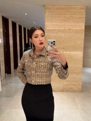 Moe Set Wine Instagram - Self makeup ! On my lips - spicy wine and moeset wine ( MOEZY) @moezybymoesetwine
