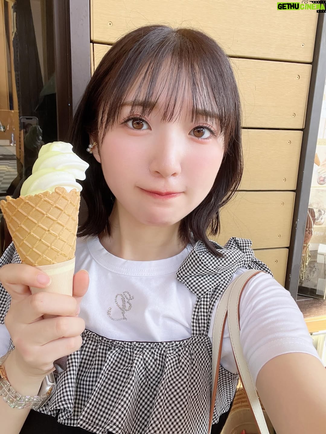 Moe Toyota - 9.5K Likes - 🎀✨

2025年Instagram載せ忘れまとめ🌞

今年も一年本当にありがとうございました🎀
なんだかんだ自分と向き合った一年でした！

みんなはどんな一年だったかな？🙂‍↕️
頑張った自分をたくさん褒めようね⭐️

来年も元気に息して行こうね〜！🫶🏻🤍

良いお年を🌞✨

#大晦日
#2025年載せ忘れ