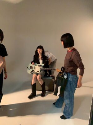 Moeka Shiotsuka Instagram - happy birthday〰️〰️
わたしの名前のギター🦋.*˚

ギター始めるひとの最初の一本になれたり
長く大切にしてもらえたりしたらうれしいな 

ラストはﾊﾙﾐﾔのブランド @heap.underwear のパンツひもをチラ見せしたい動画🩲

thankyou ♡
@fender_jp 
@hug_inc 
@hahaharu777 
@38uia 
@goldstep 
@kaoruwtnb 
@kikamkn 

@kanakosakai_official 
@rokumeican_koenji 
@fernweh__jp