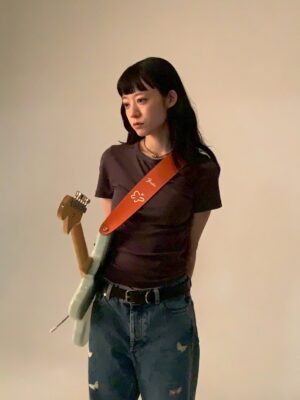 Moeka Shiotsuka Instagram - happy birthday〰️〰️
わたしの名前のギター🦋.*˚

ギター始めるひとの最初の一本になれたり
長く大切にしてもらえたりしたらうれしいな 

ラストはﾊﾙﾐﾔのブランド @heap.underwear のパンツひもをチラ見せしたい動画🩲

thankyou ♡
@fender_jp 
@hug_inc 
@hahaharu777 
@38uia 
@goldstep 
@kaoruwtnb 
@kikamkn 

@kanakosakai_official 
@rokumeican_koenji 
@fernweh__jp