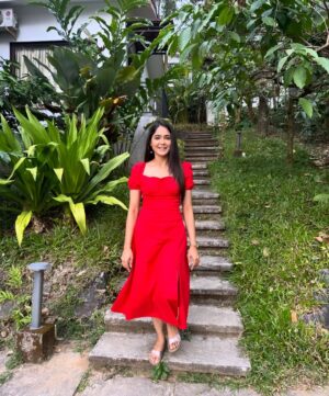 Mokshitha Pai Instagram - Hello , new beginnings 😊
#nimmamokshithapai #mokshi #newyear2026