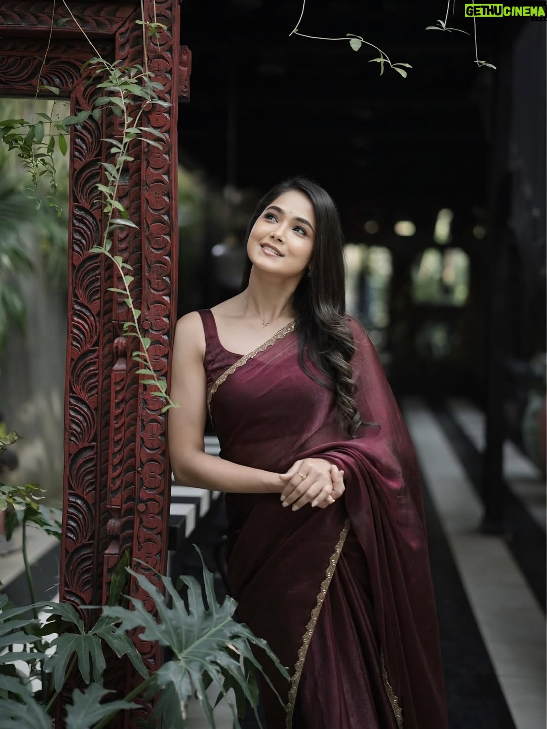 Mokshitha Pai - 73.5K Likes - Instead of focusing on how much you can accomplish, focus on how much you can absolutely love what you’re doing 😄

Lovely saree @cute_in_saree 
Blouse @advayabangalore 
MUA @makeoverwithtara_raam 
Hair @makeoverby_kusumakashyap 
Beautifully shot @rithi__photography 

#nimmamokshithapai #mokshi