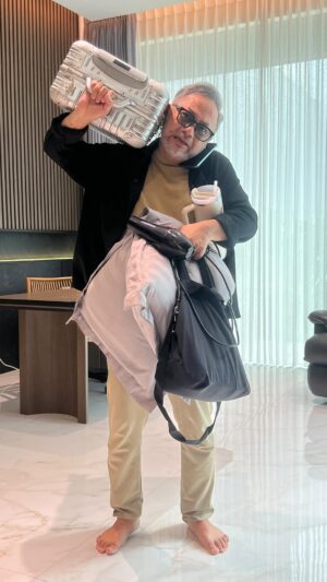 Mona Ratuliu Instagram - Selain melayani istri, tugas suami yg paling penting adalah SABAR…

Betul atau Betul ??

#banyolanyandabunda #yandabunda #brascosfamily