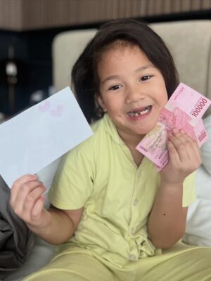 Mona Ratuliu Instagram - Wiken akuh penuh bayiiii 👶🏻👶🏻