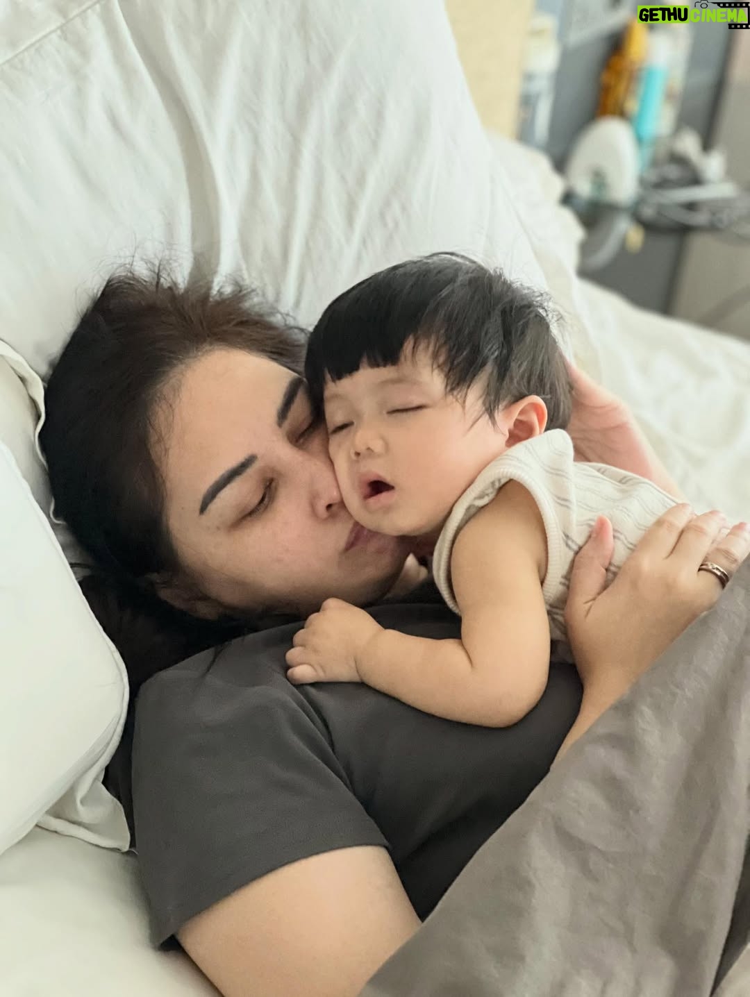 Mona Ratuliu - 8.2K Likes - Wiken akuh penuh bayiiii 👶🏻👶🏻