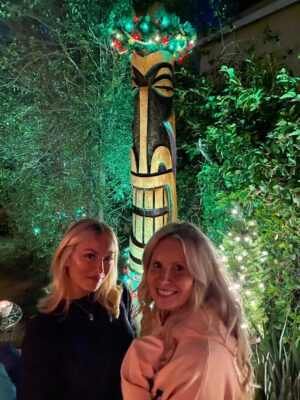 Monica Potter Instagram - 🏝️Hawaiian Christmas 🌺vibes in L.A. Merry Christmas🎄to you and yours! Be safe and have a wonderful time with your friends and family💕