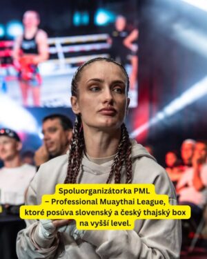 Monika Chochlíková Instagram - Nie som infuencerka. Som bojovníčka - v ringu aj mimo neho. No hlavne človek, ktorý verí, že sila sa nerodí v zrkadle ale v hlave.

Na mojom profile nenájdeš prehnane upravené fotky,
ani „zaručené“ plány na chudnutie, detox čaje, hauly zo Sheinu alebo „morning routines“, ktoré trvajú tri hodiny.
Nenájdeš tu fejkové úsmevy, ani „dobré ráno, krásky ☀️“ s krivou realitou za kamerou.

Nájdeš tu autenticitu, reálny život, nedokonalosť, šport a občas aj chaos.
Nájdeš tu normálne dievča, ktoré sa snaží spraviť dieru do sveta —
nie vďaka OnlyFans, ale vďaka disciplíne, práci a vášni pre to, čo robí. 💪