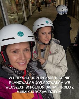 Monika Mrozowska Instagram - Nie wszytko musi wychodzić ;) Nie zawsze trzeba planować ;) Nie dajcie się przygnieść ciężarowi NOWOROCZNYCH POSTANOWIEŃ 😉 Będzie dobrze ! Zobaczycie ! Nawet jeśli 1.01 nie zaczniecie odhaczać punktów z listy … 
Niech Wam się szczęści kochani !