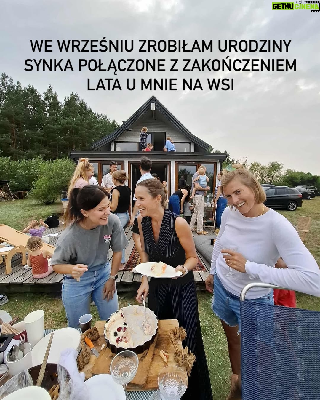 Monika Mrozowska - 1.5K Likes - Nie wszytko musi wychodzić ;) Nie zawsze trzeba planować ;) Nie dajcie się przygnieść ciężarowi NOWOROCZNYCH POSTANOWIEŃ 😉 Będzie dobrze ! Zobaczycie ! Nawet jeśli 1.01 nie zaczniecie odhaczać punktów z listy … 
Niech Wam się szczęści kochani !