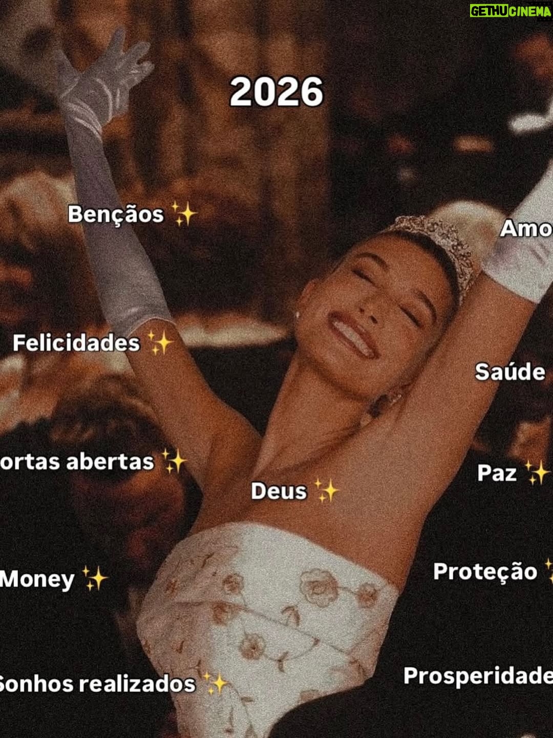 Monique Alfradique - 5.3K Likes - cheers to 2026 ✨🙏🤍