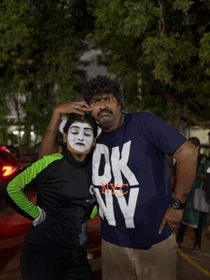 Monisha Blessy Instagram - தூரம் நின்று யோசித்தால்
குட்டை கூட ஆழம்தான்
நீ உள்ளே சென்று நேசித்தால்
அக்கடலும் உந்தன் தோழன்தான் 🤍 

With @mimegopi_off Annaw🤩✨

Thanks to GOD:)