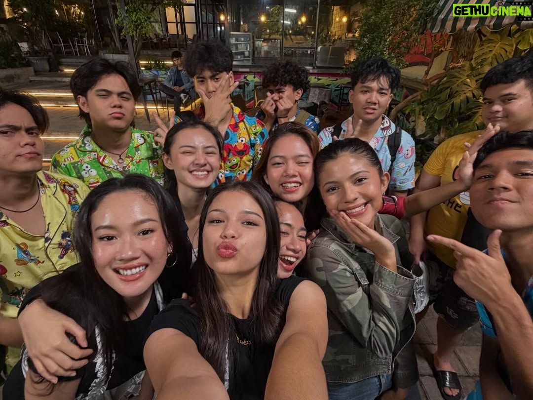 Montserrat Gizelle - 71.4K Likes - 😆