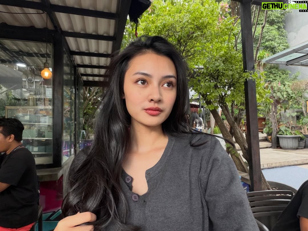 Montserrat Gizelle - 64.6K Likes - 