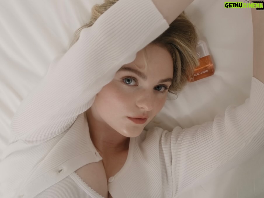 Morgan Lily - 3.7K Likes - For @boy__smells 

NYC pop up @ 268 Elizabeth St, NYC

Directed by @alewm 
DP @wheresjd 
Stylist @ashzielinski 
HMU @bristinemakeup @elena.nheme