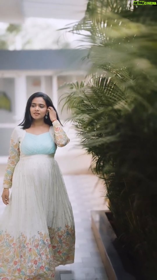 Moulya - 39.9K Likes - Tq for this beautiful shot ❤️❤️❤️
@naveenvcphotography ❤️❤️❤️
 Outfit by...
@vastra_by_pavithrakiran