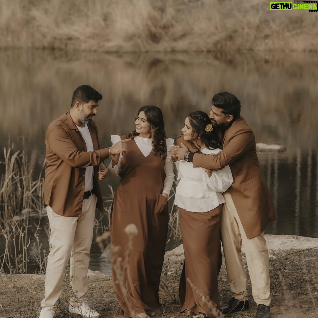 Moulya - 199.6K Likes - Our Family is Growing & Glowing 😘❤️🧿🧿

Costume @classy_renthouse 
@classy.designerhouse 

Photography 
@naveenvcphotography 

Place 
@vintage_farms4007 

Mua
@makeoverby_sridhar_official
@makeoverby_raachu