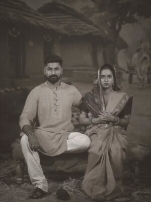 Moulya Instagram - This was my dream to recreate
Concept by @moulya_offl “Back in those days, even standing next to your husband for a photo felt like a bold move. Love was quiet, respect was loud, and emotions were captured in glances — not poses. Our vintage shoot brings back that timeless charm, where simplicity told the most beautiful stories.”
Comment ur opinion 😍
Tq for this photography🙌🏼❤️ @chidu.ln_portraits