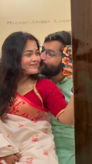 Moumita Tiya Mukherjee Instagram - Tum ho to ❤️🧿🧿
#reels #viral #instagram #saiyara #love #instagram #reelitfeelit #couple