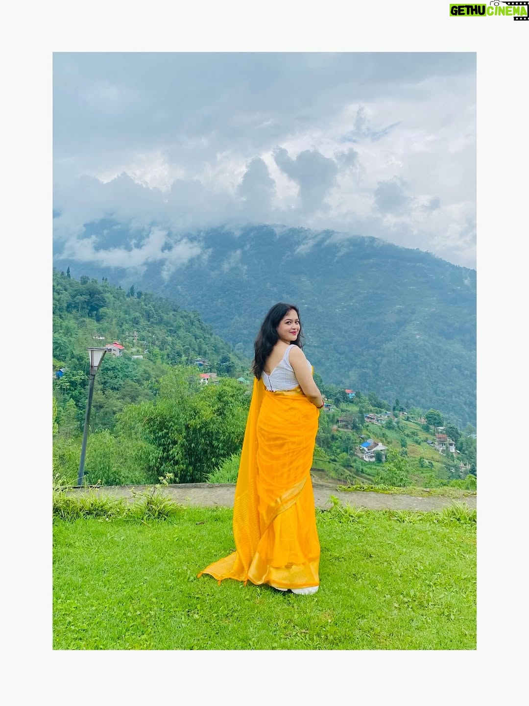 Moumita Tiya Mukherjee - 408 Likes - ✨ PURE ORGANZA BANARASI ✨ 

Booking number is 8836388043 📩