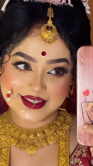 Moumita Tiya Mukherjee Instagram - Tomay kothay dekhechi boloto …//????
#reels #viral #instagram #reelsinstagram