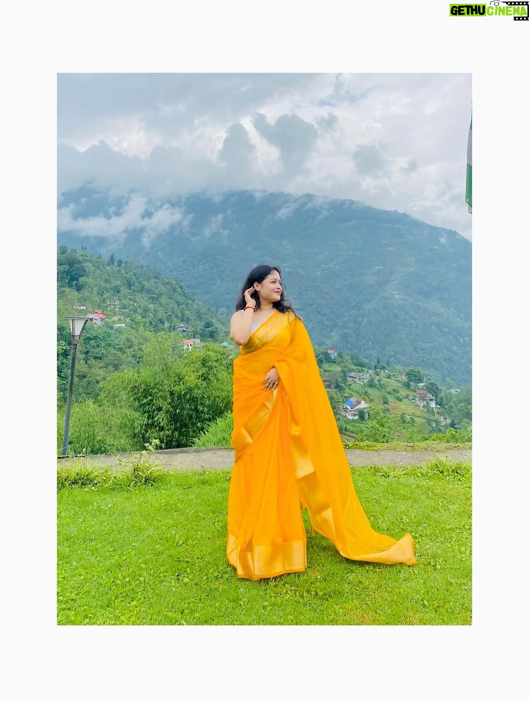 Moumita Tiya Mukherjee - 408 Likes - ✨ PURE ORGANZA BANARASI ✨ 

Booking number is 8836388043 📩