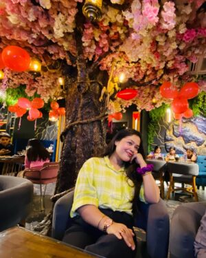 Moumita Tiya Mukherjee Instagram - Love me like you do 🧿😌❤️
#reels #viral #viralvideos #reelsinstagram #post