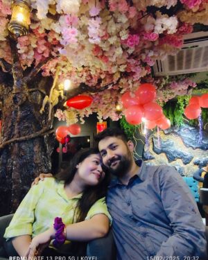Moumita Tiya Mukherjee Instagram - Love me like you do 🧿😌❤️
#reels #viral #viralvideos #reelsinstagram #post
