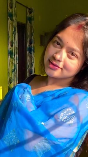 Moumita Tiya Mukherjee Instagram - 😍😇🙈🙈
#reels #viral #instagram #reelsinstagram #reelitfeelit #reelitfeelit