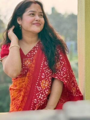 Moumita Tiya Mukherjee Instagram - শীতের দুপুর 🌸😌
#reel #photo #saree