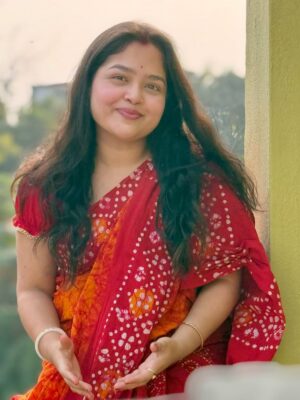 Moumita Tiya Mukherjee Instagram - শীতের দুপুর 🌸😌
#reel #photo #saree