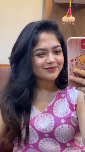 Moumita Tiya Mukherjee Instagram - New look 😍😍😌
#reels #viral #instagram #reelsinstagram #reelitfeelit #viralvideos #viralvideos #viralreels