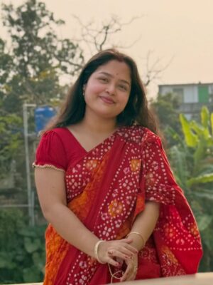 Moumita Tiya Mukherjee Instagram - শীতের দুপুর 🌸😌
#reel #photo #saree