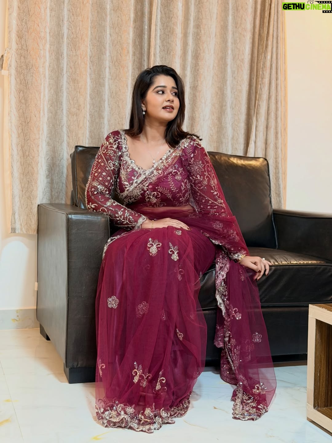 Mouna Guddemane - 46.7K Likes - I don’t seek approval. I own presence.✨
______________________________________________
Outfit: @rentyourlook_by_chandangowda 
  @chandangowda_official