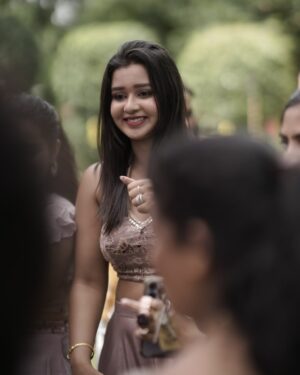 Mouna Guddemane Instagram - “At my best friend’s wedding, I’m the chief laughter officer.”😂♥️
PC: @vivahatantra 
____________________________________________
#mouna #mouna_guddemane #madve #bestfriendsforever #charu #mehandi #instagram #instagood #instadaily #love #dance