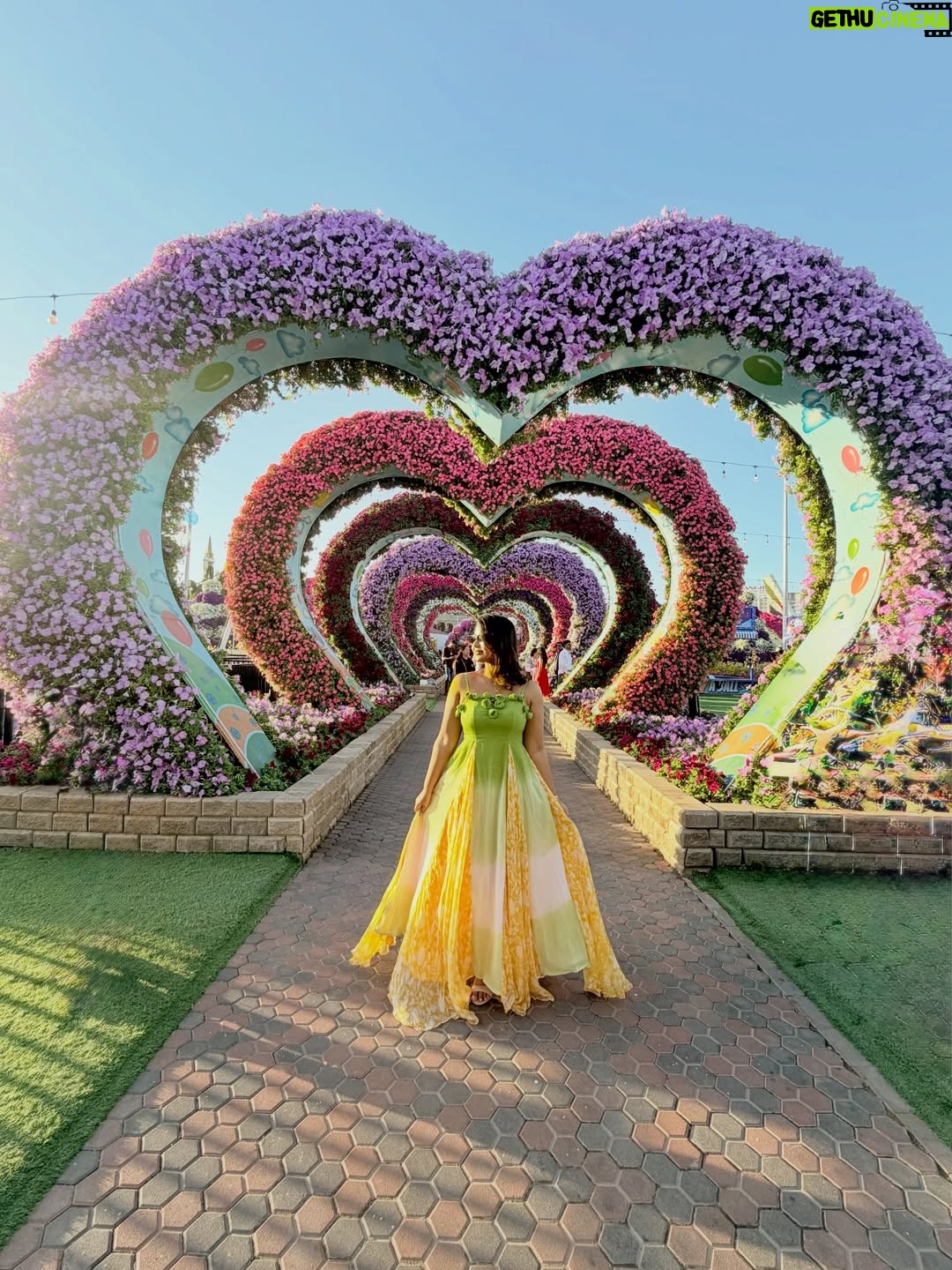 Mouna Guddemane - 36.1K Likes - Royal mood activated.❤️🦋
.
.
.
.
.
#mouna #dubai #vacation #instagram #fyp