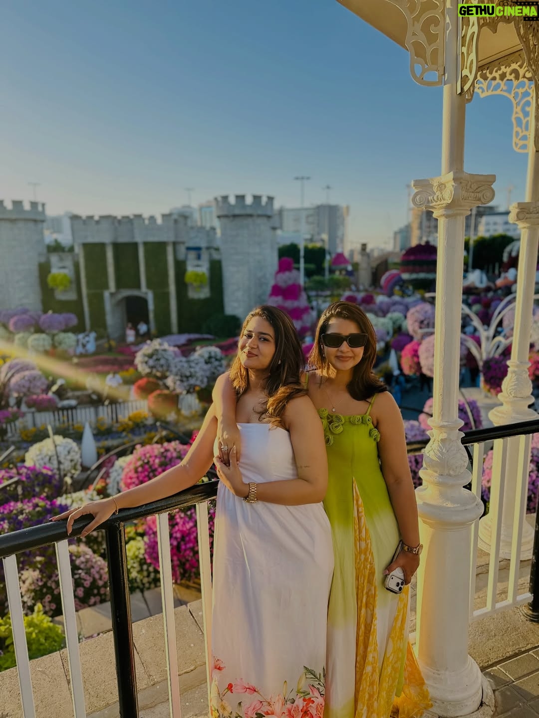 Mouna Guddemane - 36.1K Likes - Royal mood activated.❤️🦋
.
.
.
.
.
#mouna #dubai #vacation #instagram #fyp