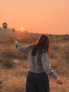 Actress Mrunal Thakur HD Photos and Wallpapers January 2026
